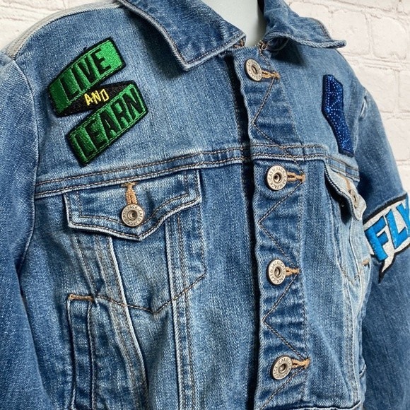 Cat & Jack Patchwork Denim Be a Hero/Live and Learn/Fly Crop Jacket - Picture 3 of 8